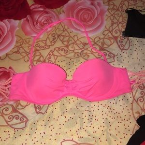 32C pink Victoria’s secrete push up bikini top